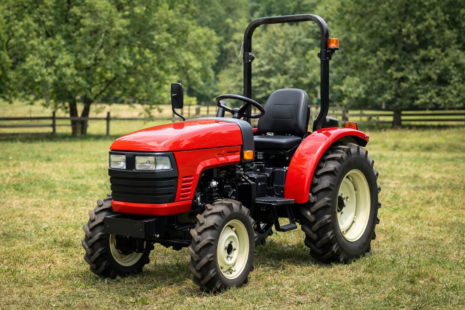Tractor agricol compact pentru ferme mici
